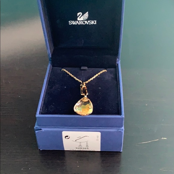 Swarovski pendant, brand new with tags in box - Picture 3 of 8